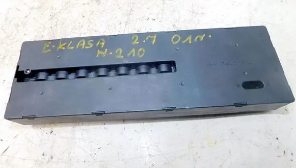 Mercedes-Benz E W210 Air conditioner control unit module 190881