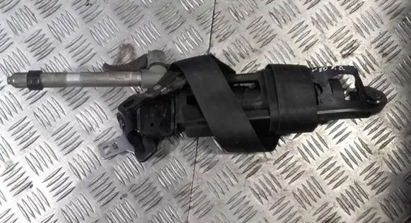 Volvo V50 Front seatbelt 30615571