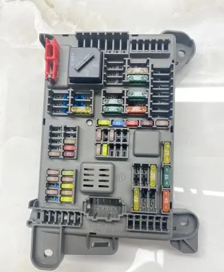BMW X6 E71 Fuse box set B010105300 BJ2T595615 62797631