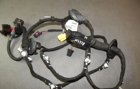 Audi Q5 SQ5 Front door wiring loom 8R0971030P