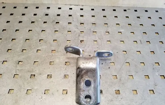 Toyota Avensis Verso Front door upper hinge