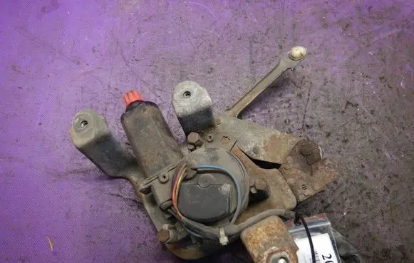 Mazda 323 Headlight level adjustment motor 