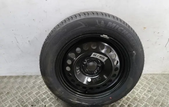 Jeep Cherokee R17 spare wheel 
