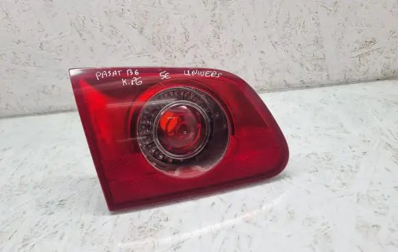 Volkswagen PASSAT B6 Tailgate rear/tail lights 3C9945093