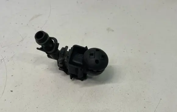 BMW X5 E53 Headlight washer spray nozzle 8252743