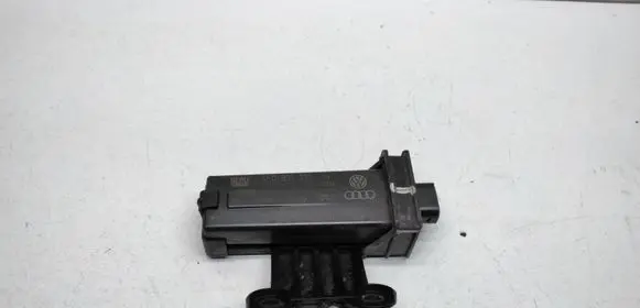 Audi A8 S8 D3 4E Tire pressure sensor 4E0907277