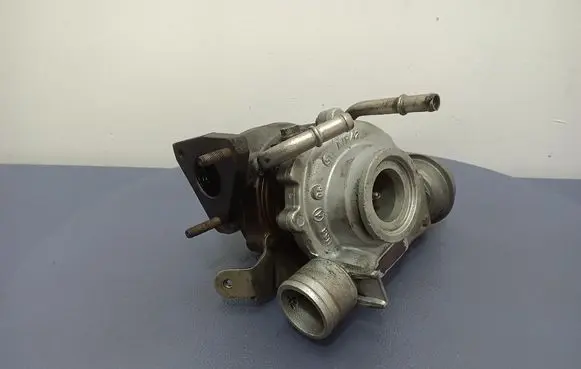 Suzuki Grand Vitara II Turbo system vacuum part 8200412717