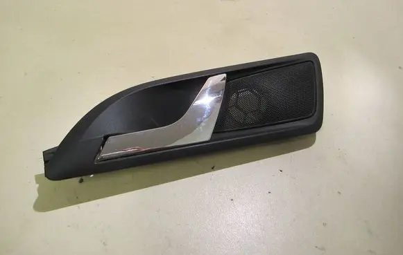 Rear door interior handle