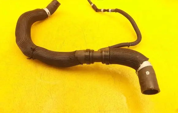 Nissan Qashqai J12 Engine coolant pipe/hose 1341004385A0