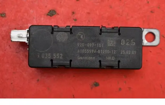 Volkswagen PASSAT CC Sound amplifier 3C8035552