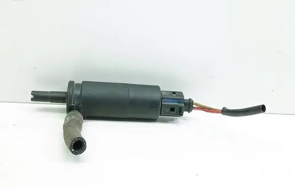 Audi A4 S4 B5 8D Headlight washer pump 3B7955681