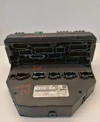 Mercedes-Benz E W212 Fuse module A2129007104