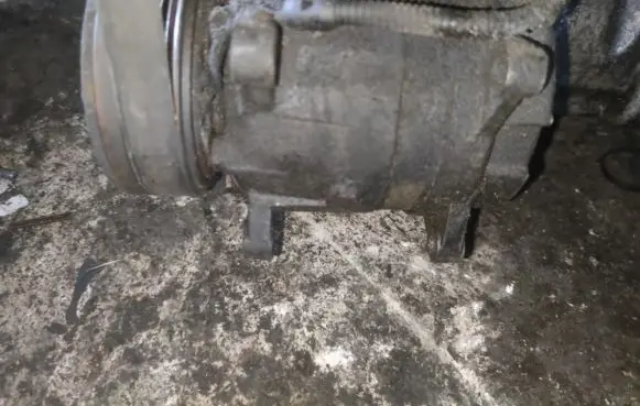 Peugeot 406 Air conditioning (A/C) compressor (pump)