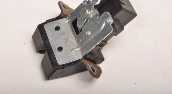 Hyundai i30 Tailgate lock latch 