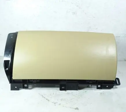 Jaguar XJ X351 Glove box