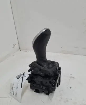 BMW 3 GT F34 Gear shifter/selector 10049934