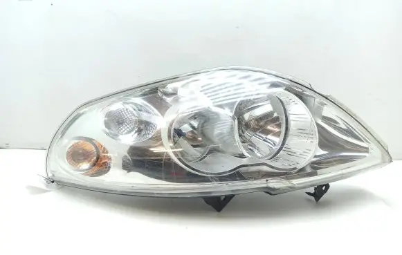 Opel Movano B Headlight/headlamp 260600050R 1LR010117 1LR01011703