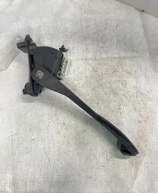 Volvo S60 Accelerator throttle pedal 30636003 6PV00853700