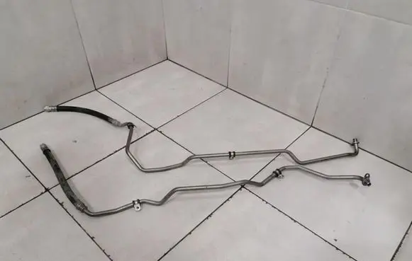 Mercedes-Benz SL R231 Gearbox oil cooler pipe/hose A2312701296