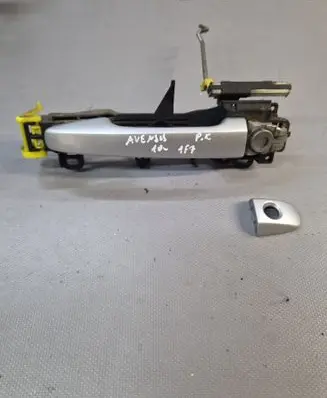 Toyota Avensis T270 Front door exterior handle 