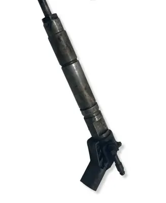 Mercedes-Benz Vito Viano W639 Fuel injector 0986435 230512