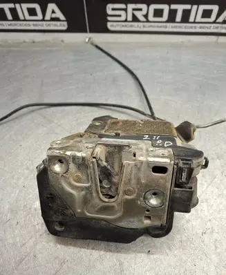 Mercedes-Benz E W211 Front door lock 2117200435
