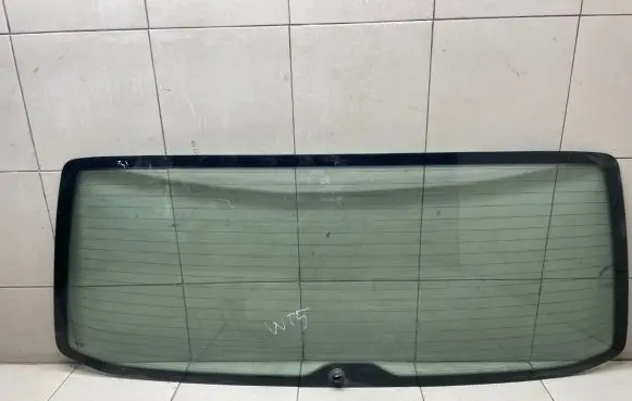 Volkswagen Transporter - Caravelle T5 Rear windscreen/windshield window 