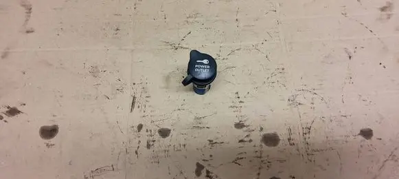 Chrysler Town u0026 Country IV 12 V Socket (front) 