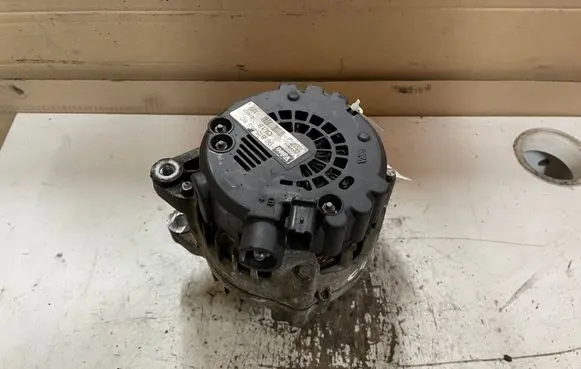 Citroen C4 I Picasso Generator/alternator 9661544880 2543457A 707038020