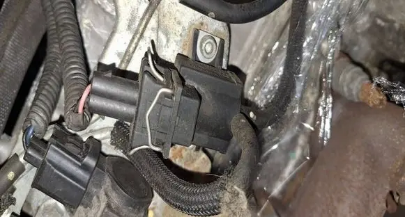 Toyota Auris 150 Turbo solenoid valve 258600R010 72828606