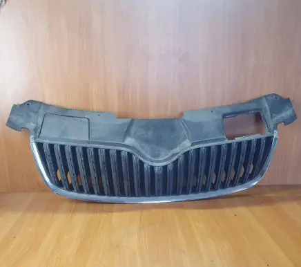 Skoda Fabia Mk2 (5J) Front grill 5J0853124 12701320