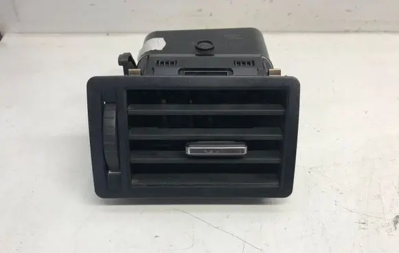 Ford Focus C-MAX Dashboard side air vent grill/cover trim 3M51R018B09AFW