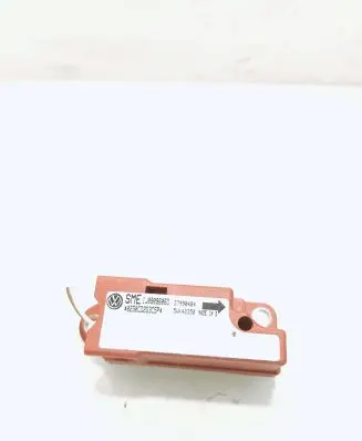 Volkswagen Golf IV Airbag deployment crash/impact sensor 1J0909606D 5WK42350 37990404