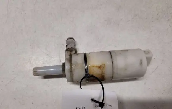KIA Sorento Headlight washer pump