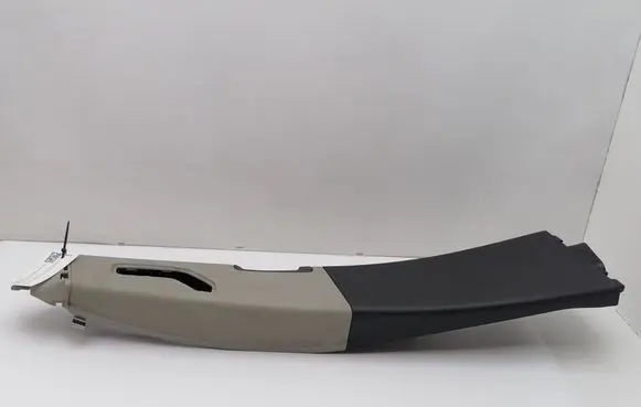Volvo S60 (B) pillar trim (top) 9158449 1264 1882
