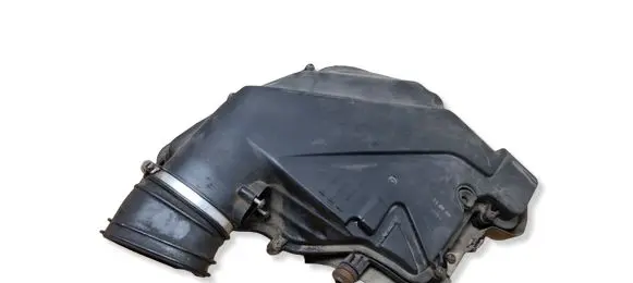BMW X6 E71 Air filter box 7577448