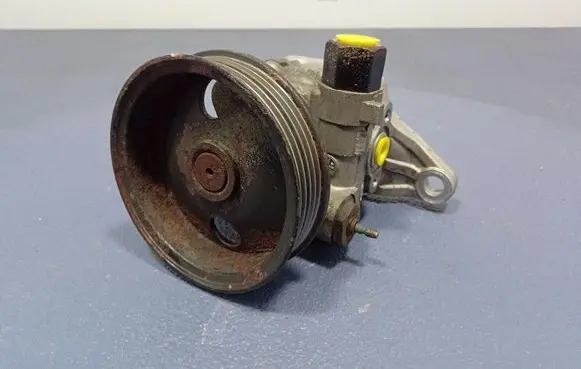 KIA Opirus Power steering pump