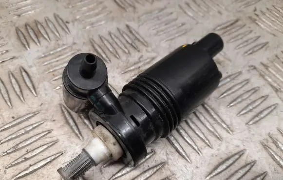 Chrysler Pacifica Windscreen/windshield washer pump 05152075AC