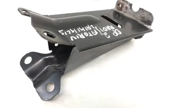 Volvo V70 Radiator mount bracket