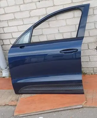 Porsche Macan (95B) Front door