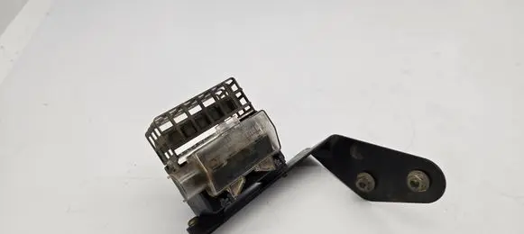 Audi 80 90 B3 Glow plug pre-heat relay 867911261
