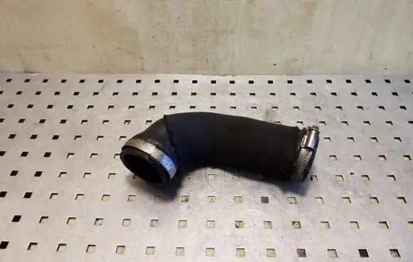 Audi A4 S4 B6 8E 8H Intercooler hose/pipe 8E0145737