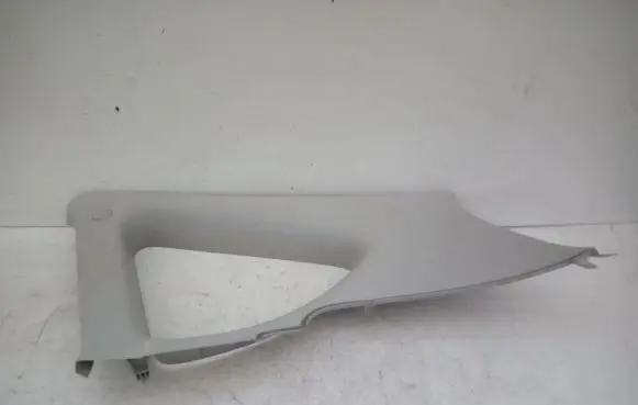 Seat Altea (C) pillar trim 5P8867288