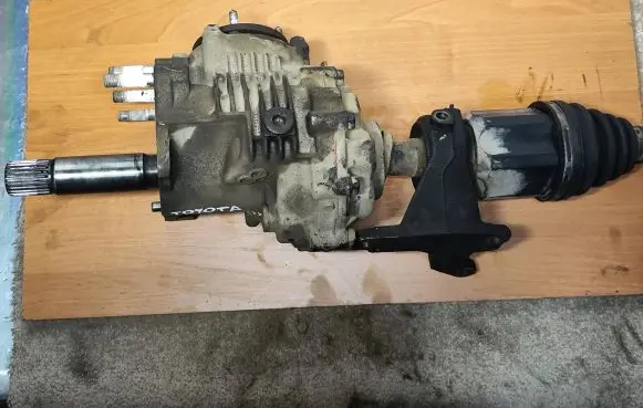 Toyota RAV 4 (XA30) Gearbox transfer box case 