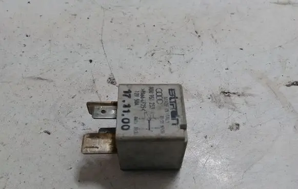 Audi A4 S4 B5 8D Other relay 8D0951253