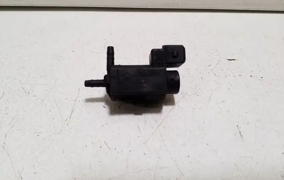 Volvo V70 Turbo solenoid valve 30611668 72224010