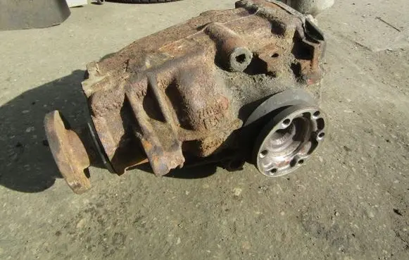 BMW X3 E83 Rear differential 