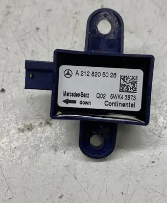 Mercedes-Benz E W212 Airbag deployment crash/impact sensor A2128205026 5WK43873
