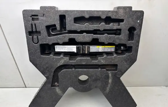 Seat Leon (5F) Lift Jack 5Q0011031D