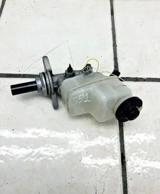 Toyota RAV 4 (XA40) Master brake cylinder 3553F0065